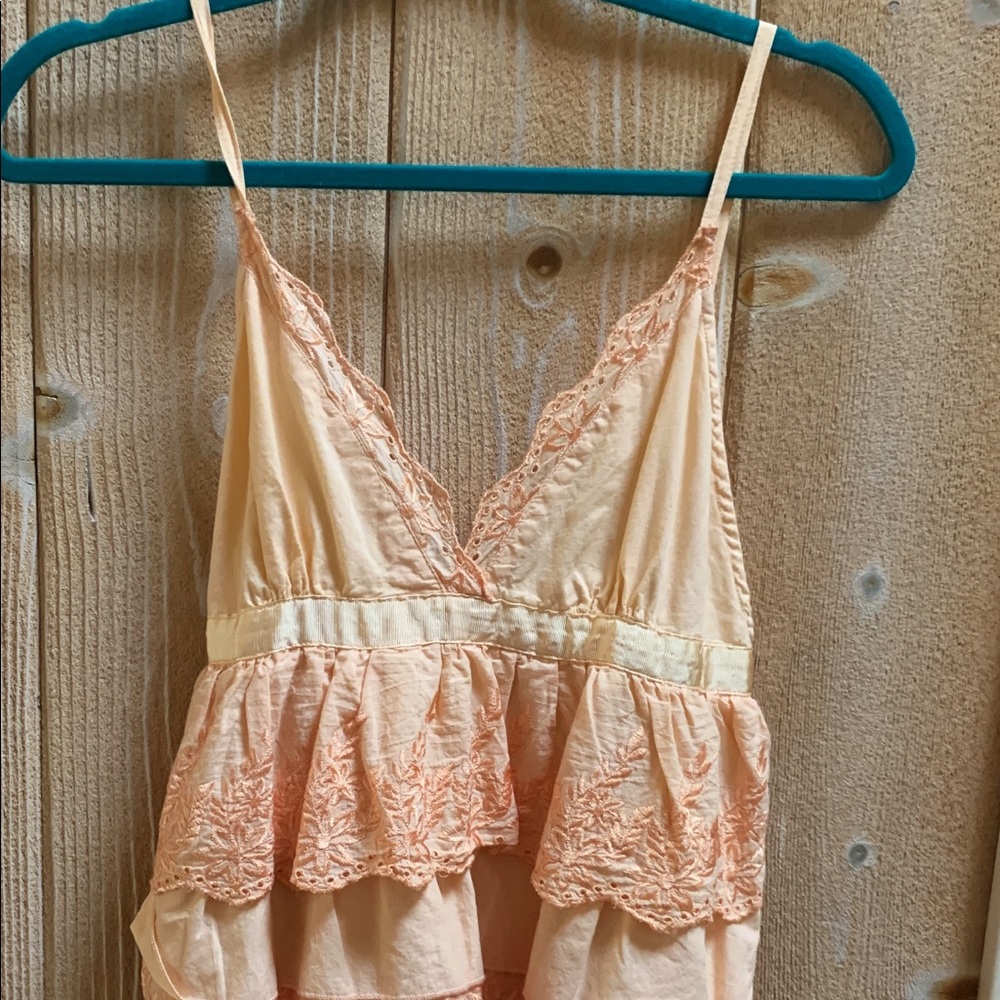 Vintage Embroidered Satin Ruffle Top ❤️ - Picture 7 of 7